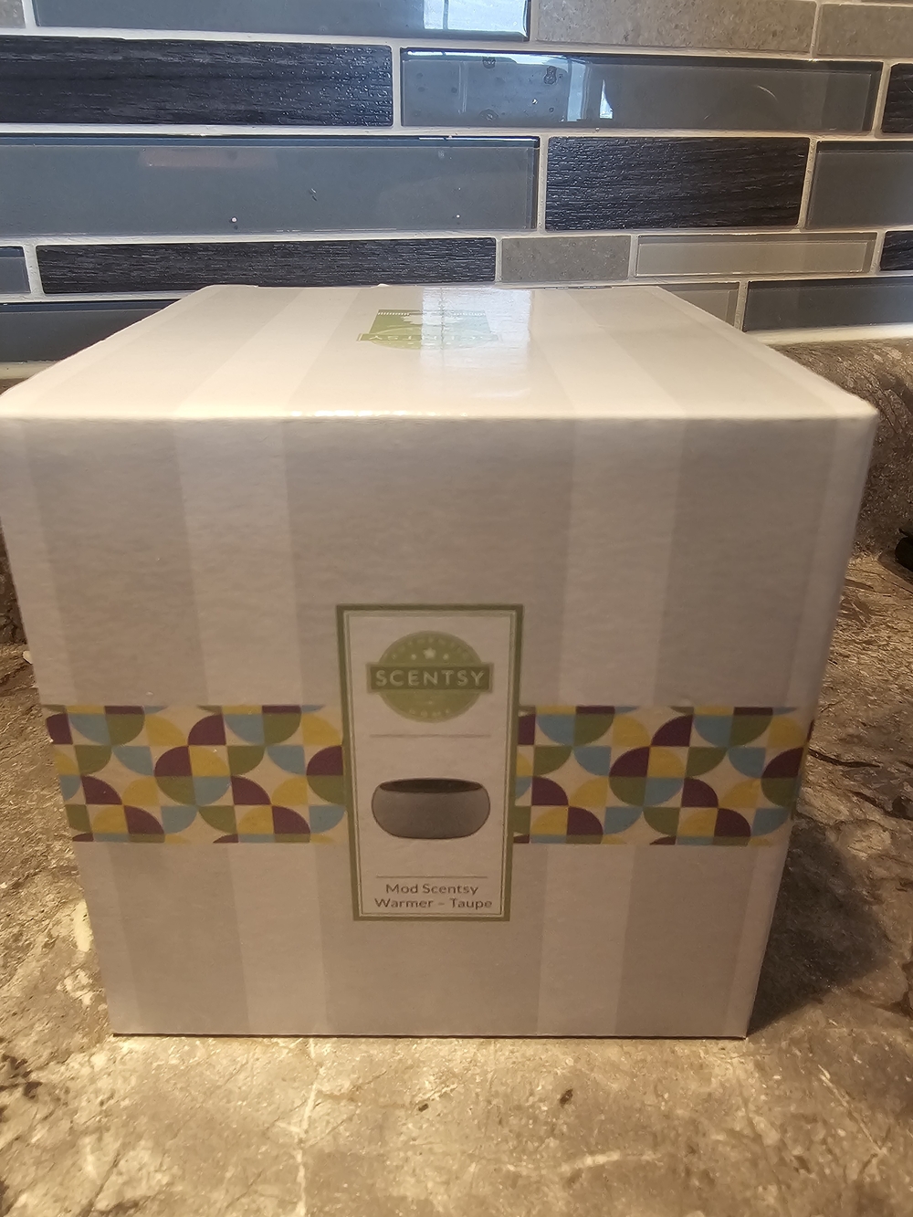 NEW Scentsy Taupe Mod Warmer